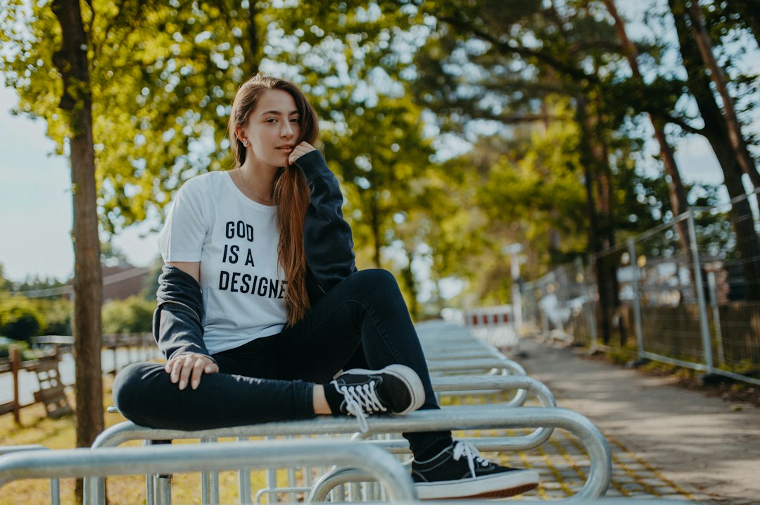 How to Use Custom Tees to Create a Sense of Belonging