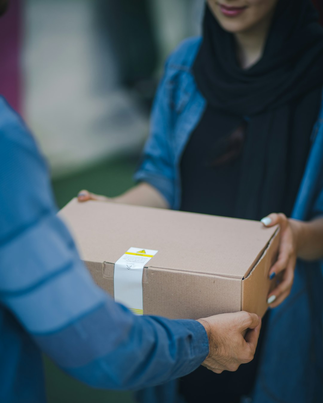 Nationwide Delivery for Custom Clothing: How It Works at Print Reloaded