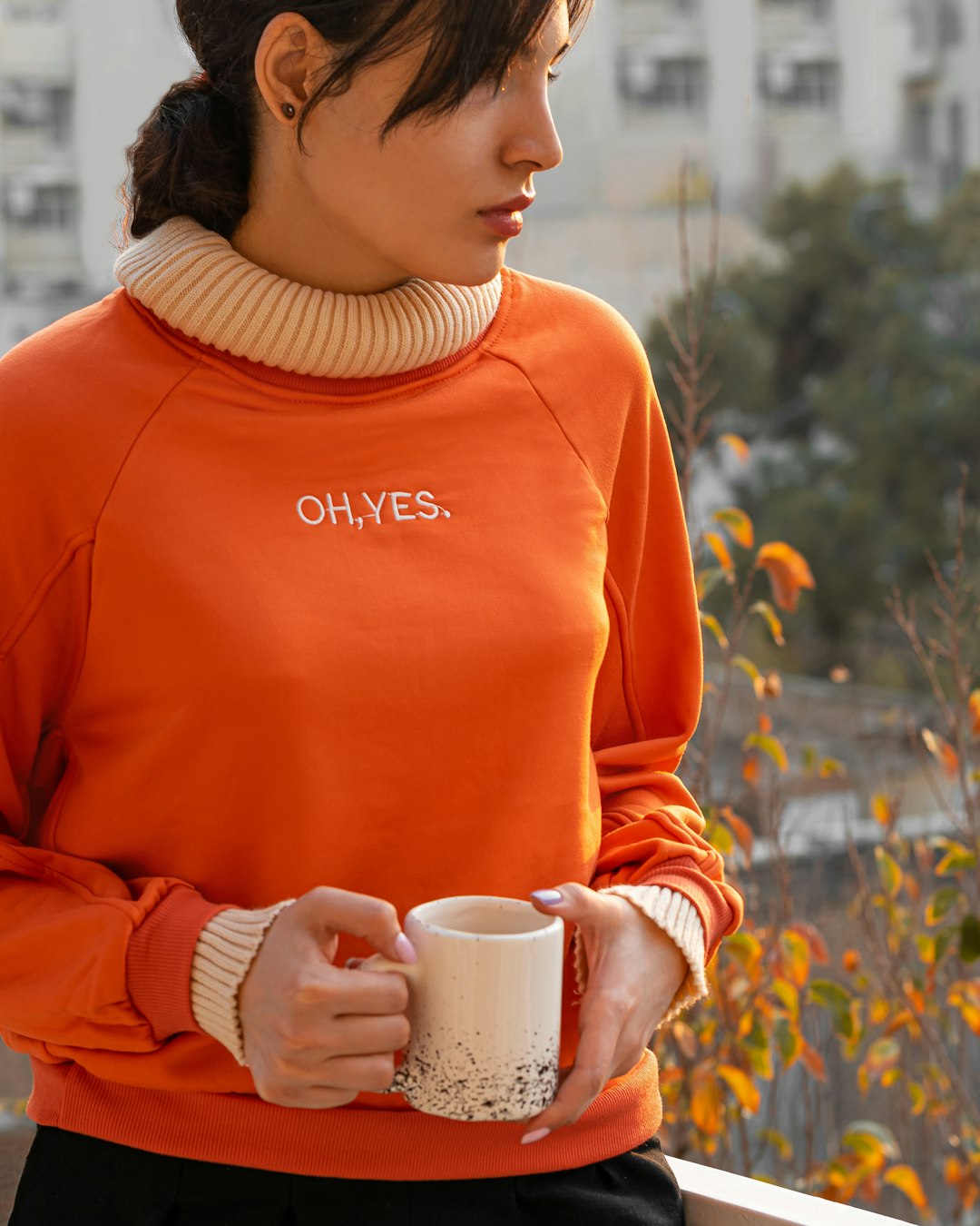 How to Choose Sweatshirt Neck and Cuff Details