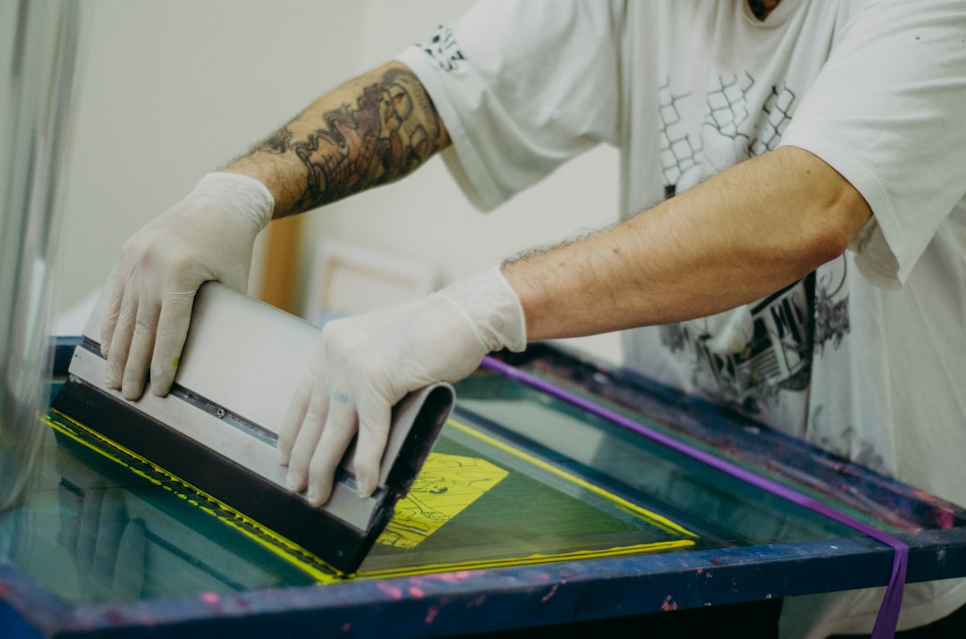 How to Choose the Right Garment Weight for Custom Printing
