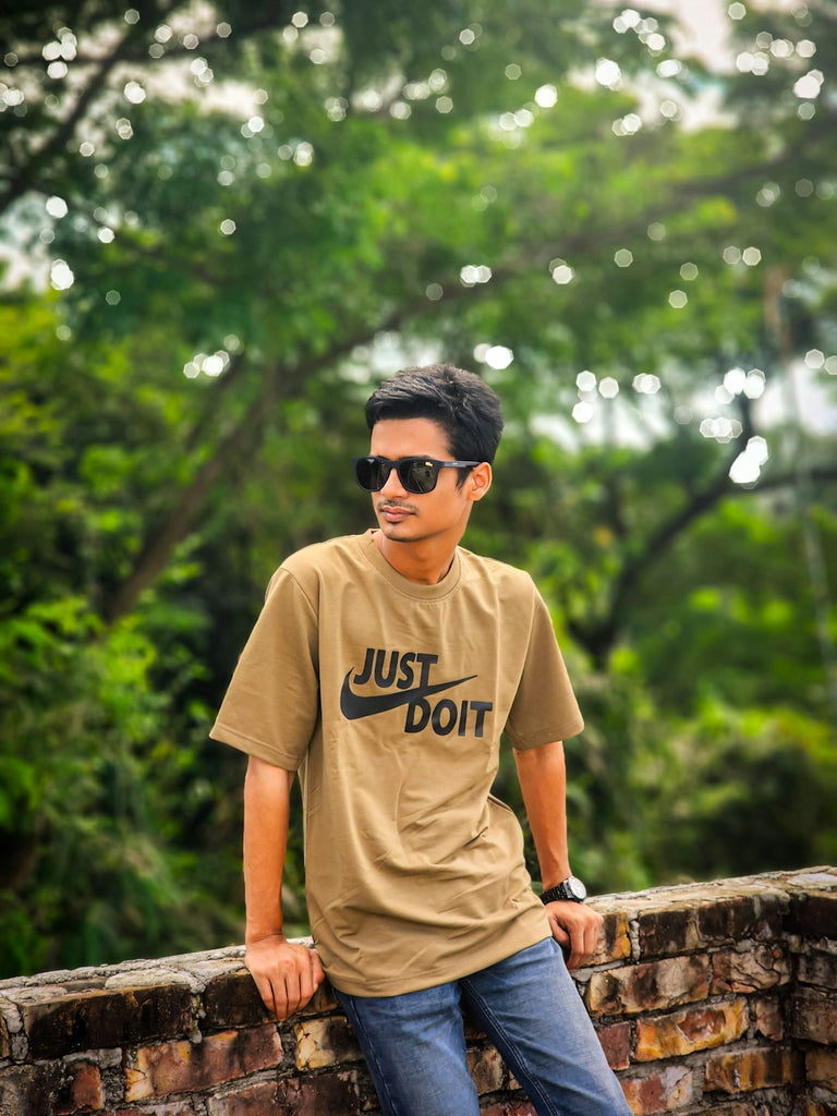 Choosing the Right Sleeve Length for Branded T-Shirts