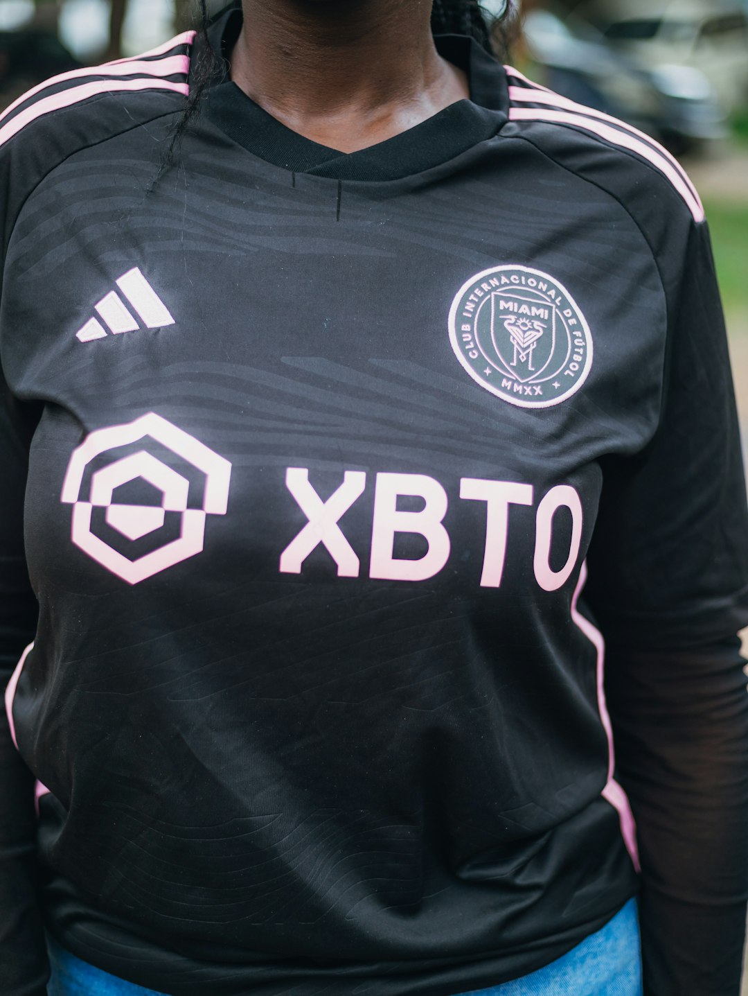 How Sports Clubs Can Raise Funds Through Custom Merchandise
