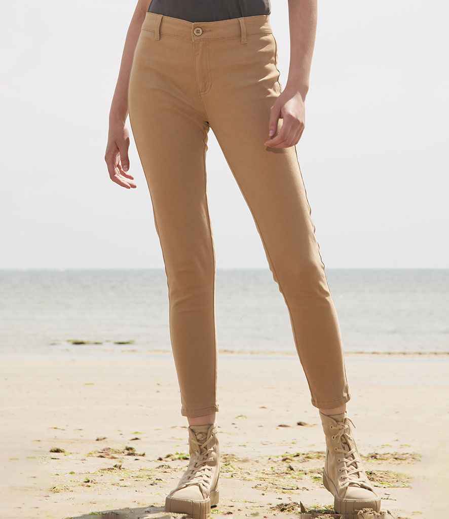 01425 Chestnut Model
