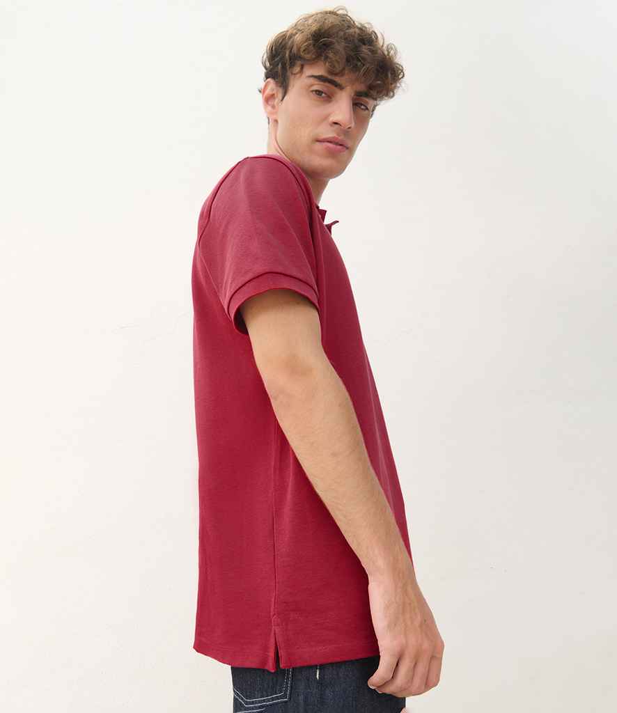 04439 Folk Red Model
