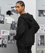 04818 Black Model