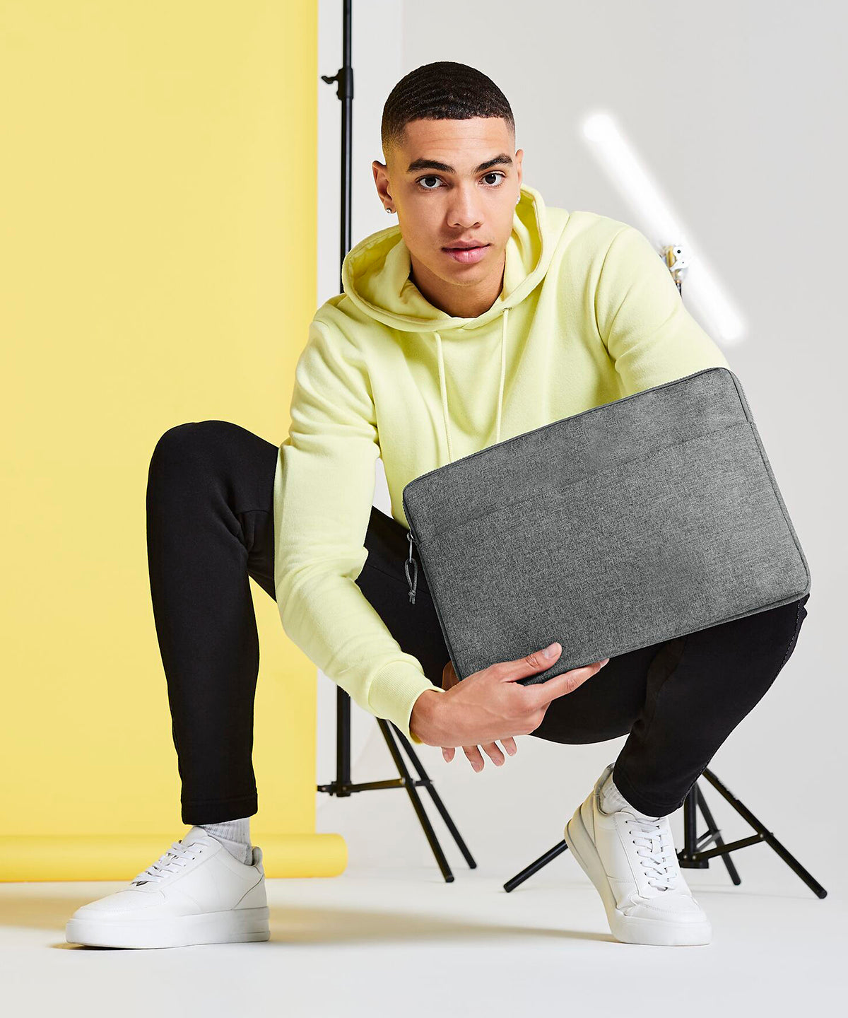 Essential 15 laptop case"