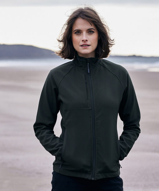 Expert womens Basecamp softshell jacket